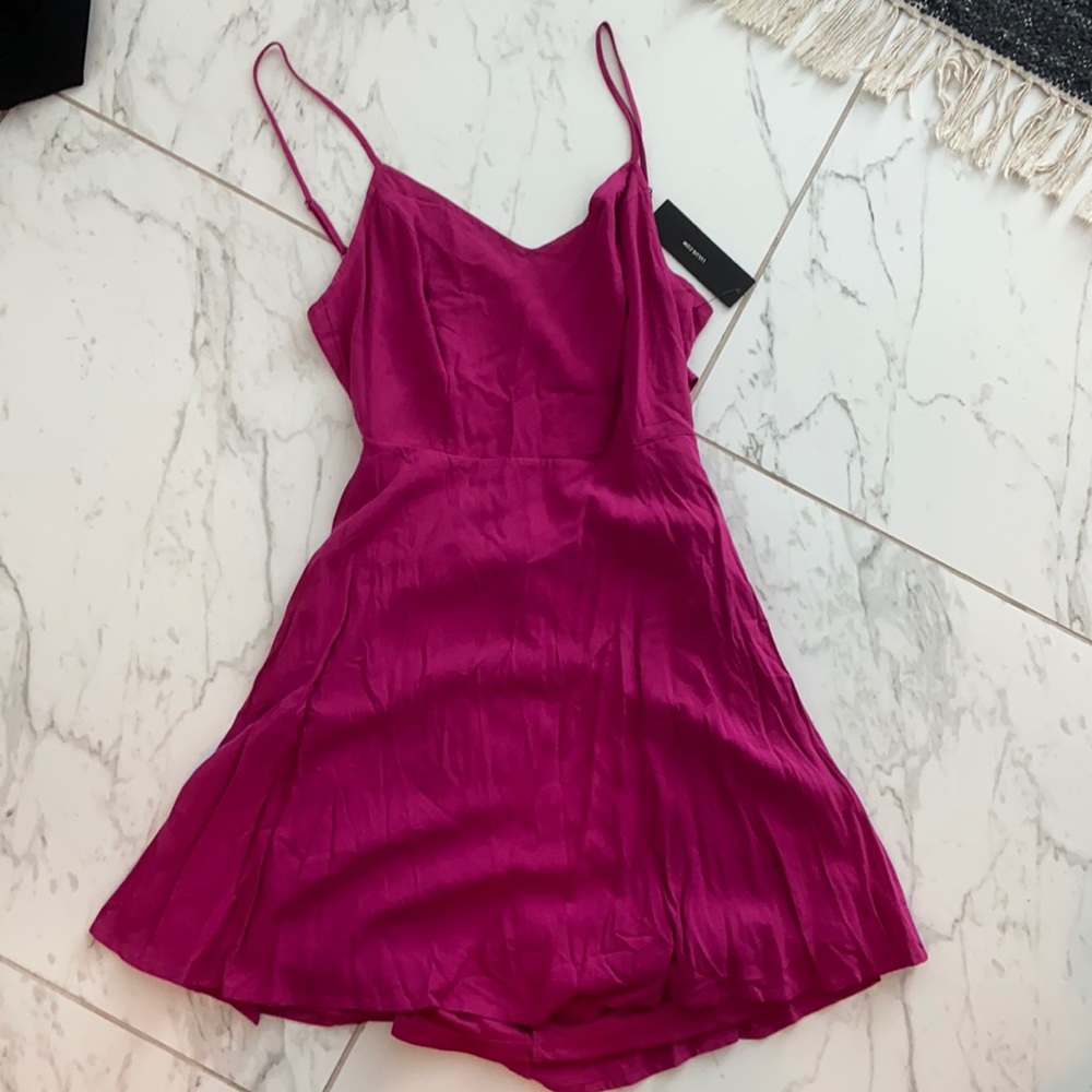 Lulus NWT never worn XS pink dress